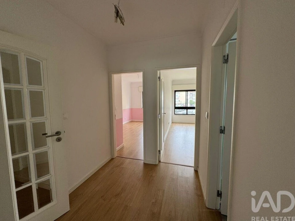 Apartamento T3 para Venda em Cacém e São Marcos Foto 4