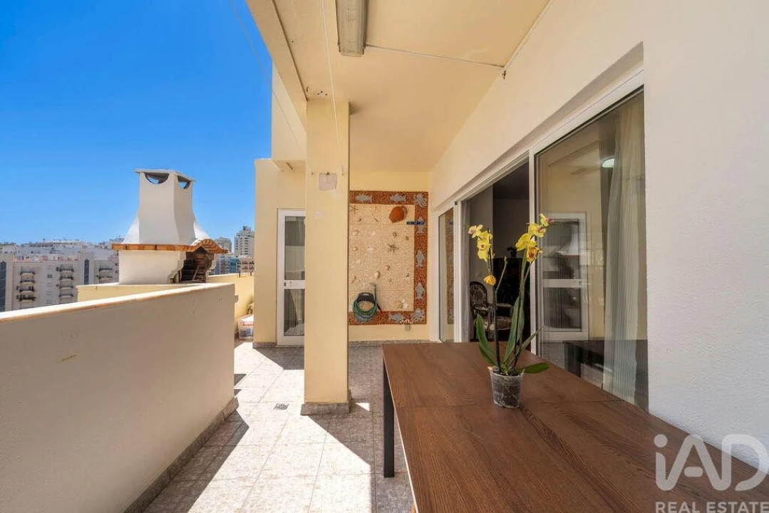Apartamento T2 para Venda em Armação de Pera Foto 3