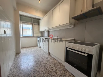 Apartamento T1 para Arrendamento em Póvoa de Santa Iria e Forte da Casa