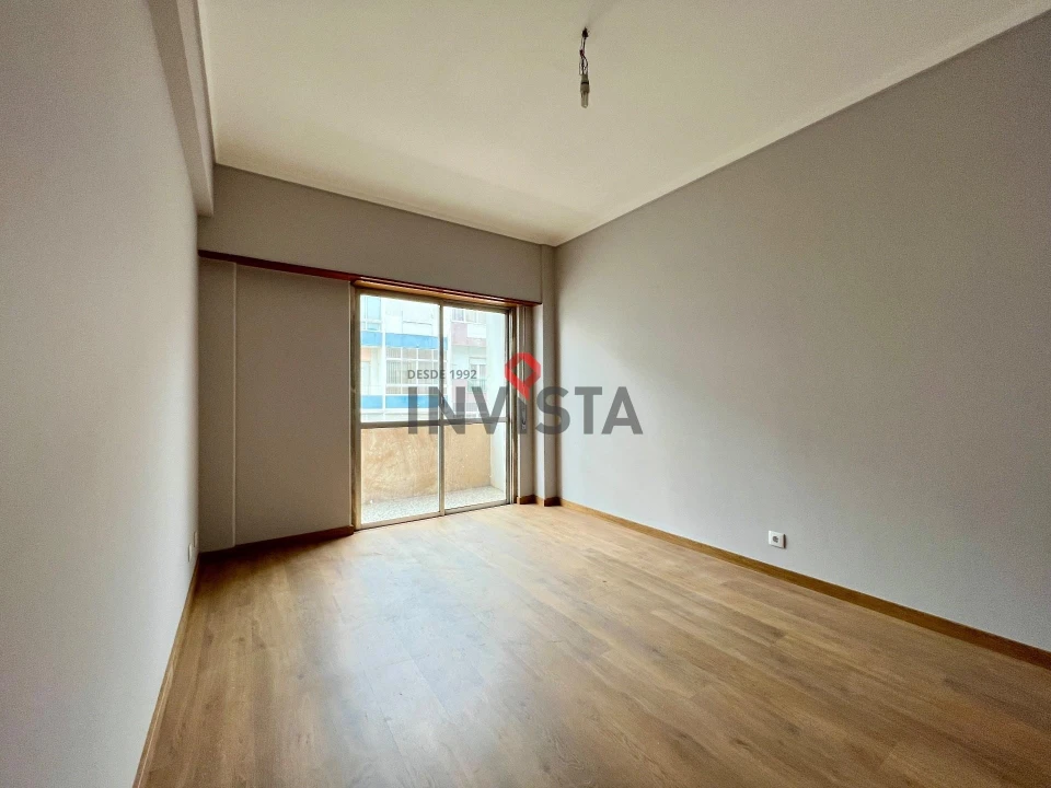Apartamento T1 para Arrendamento em Póvoa de Santa Iria e Forte da Casa Foto 9
