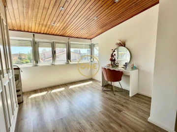 Apartamento T3 para Venda em Póvoa de Varzim, Beiriz e Argivai