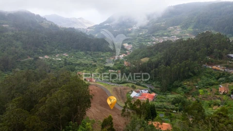Terreno para Venda em Santo Antonio da Serra