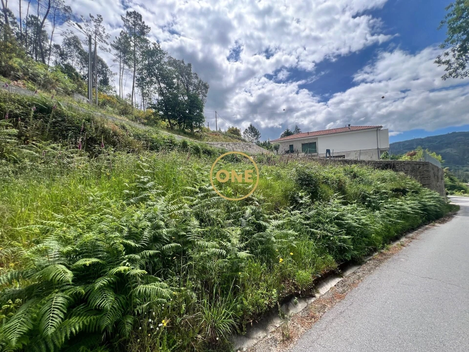 Terreno para Venda em Valdosende Foto 4
