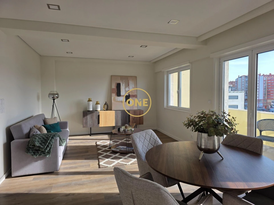 Apartamento T3 para Venda em Benfica Foto 5