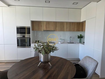 Apartamento T3 para Venda em Benfica