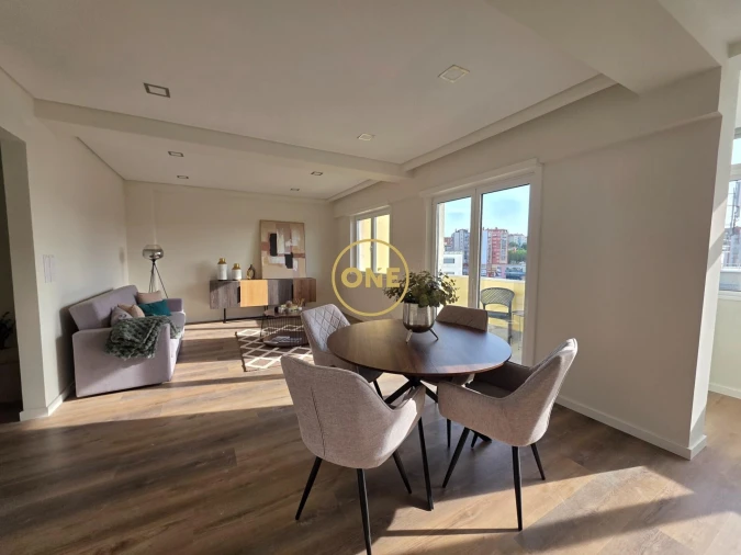 Apartamento T3 para Venda em Benfica Foto 6