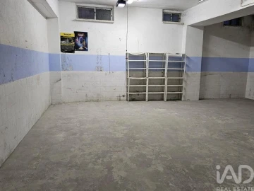 Garagem para Venda em Albufeira e Olhos de Água