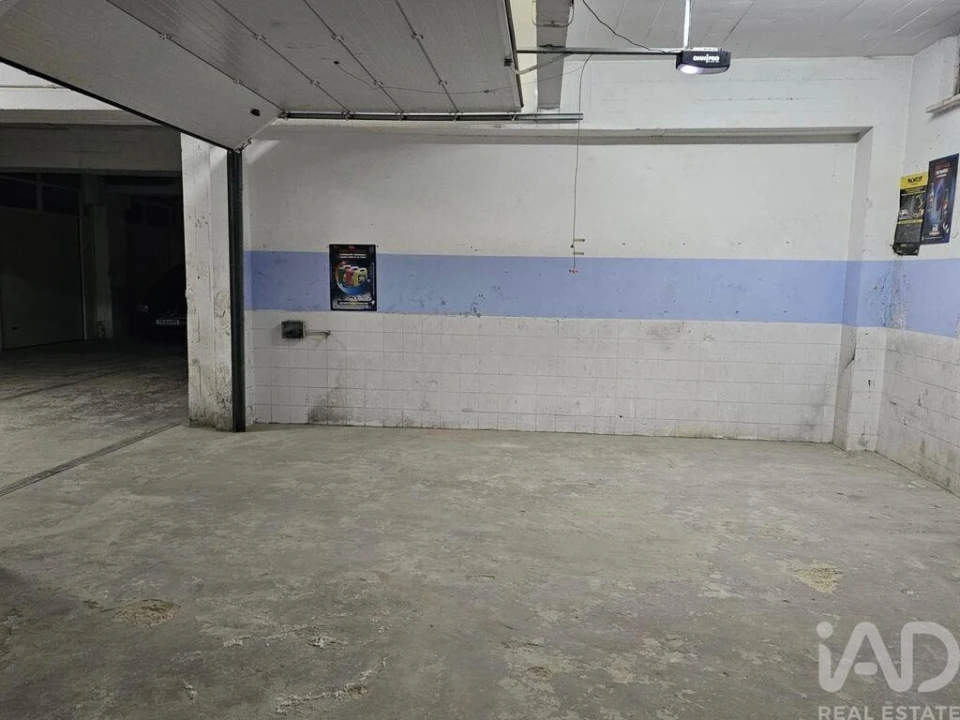 Garagem para Venda em Albufeira e Olhos de Água Foto 4