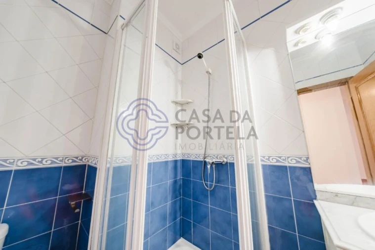 Apartamento T3 para Arrendamento em Nossa Senhora do Pópulo, Coto e São Gregório Foto 29