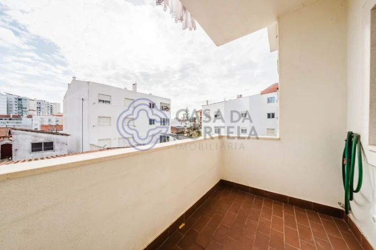 Apartamento T3 para Arrendamento em Nossa Senhora do Pópulo, Coto e São Gregório Foto 6