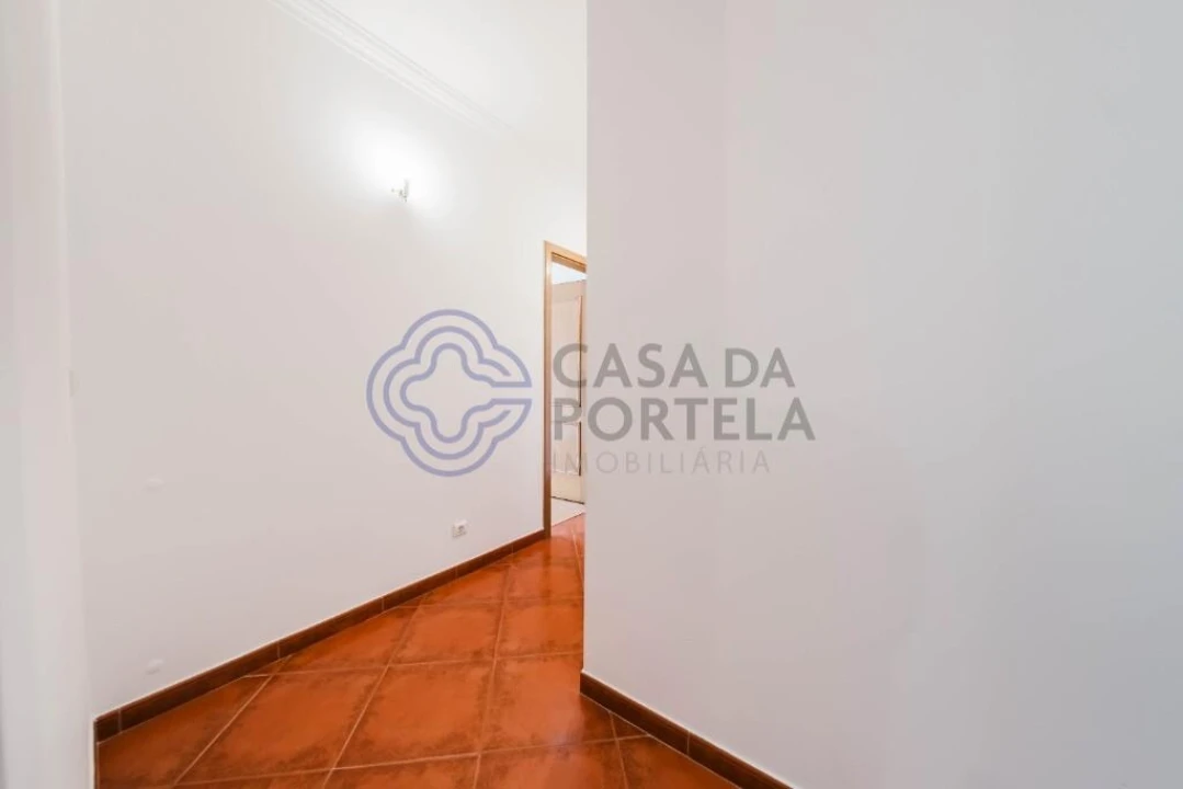 Apartamento T3 para Arrendamento em Nossa Senhora do Pópulo, Coto e São Gregório Foto 14