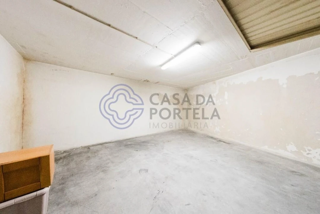 Apartamento T3 para Arrendamento em Nossa Senhora do Pópulo, Coto e São Gregório Foto 37