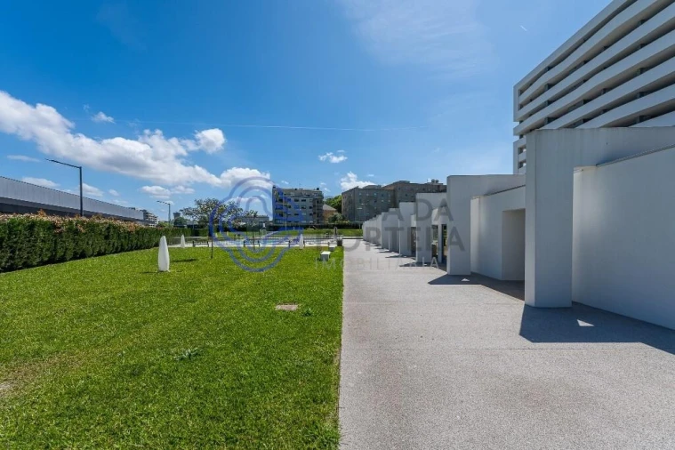 Apartamento T2 para Venda em Paranhos Foto 42