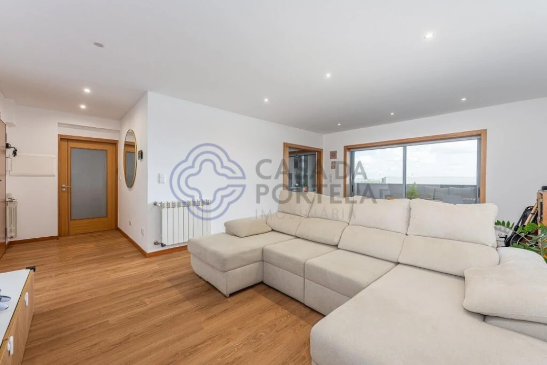 Apartamento T2 para Venda em Paranhos Foto 4