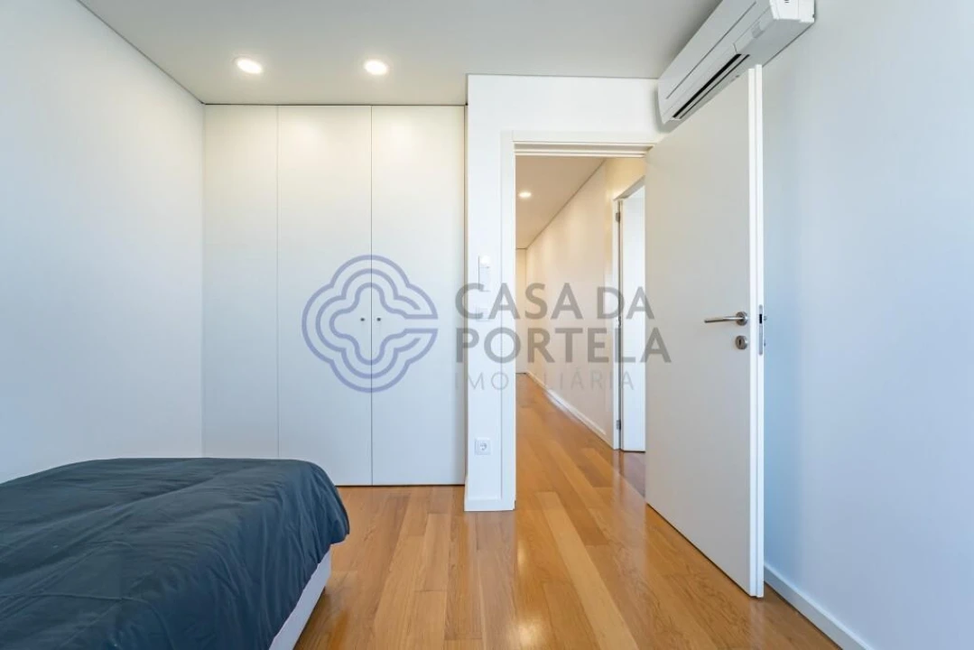 Apartamento T2 para Venda em Ramalde Foto 17