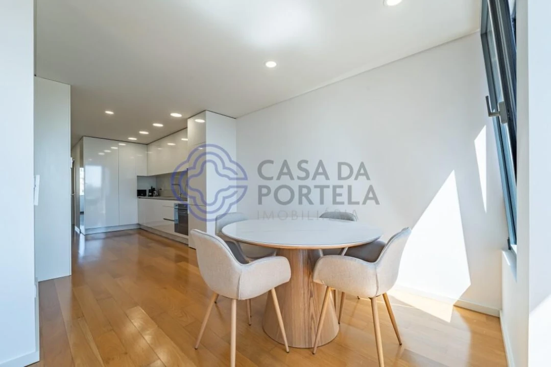Apartamento T2 para Venda em Ramalde Foto 4