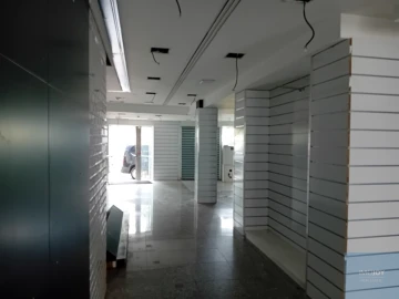 Loja para Arrendamento em Lordelo do Ouro e Massarelos