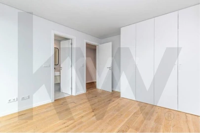 Apartamento T2 para Arrendamento em Carnide