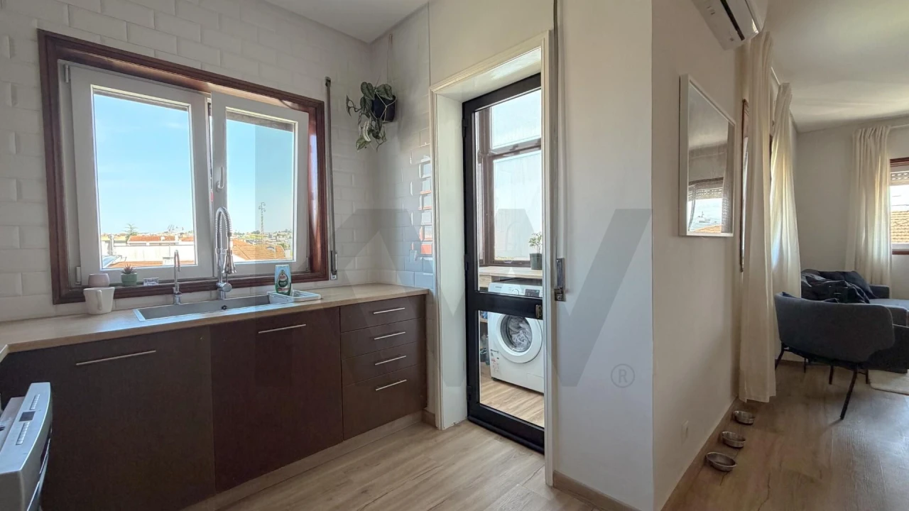 Apartamento T2 para Venda em São João da Madeira Foto 8