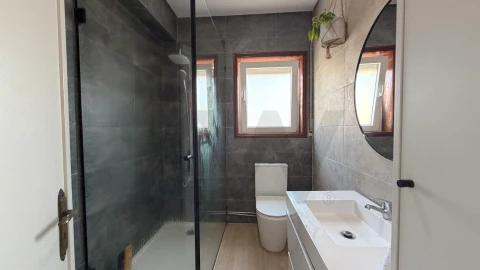 Apartamento T2 para Venda em São João da Madeira