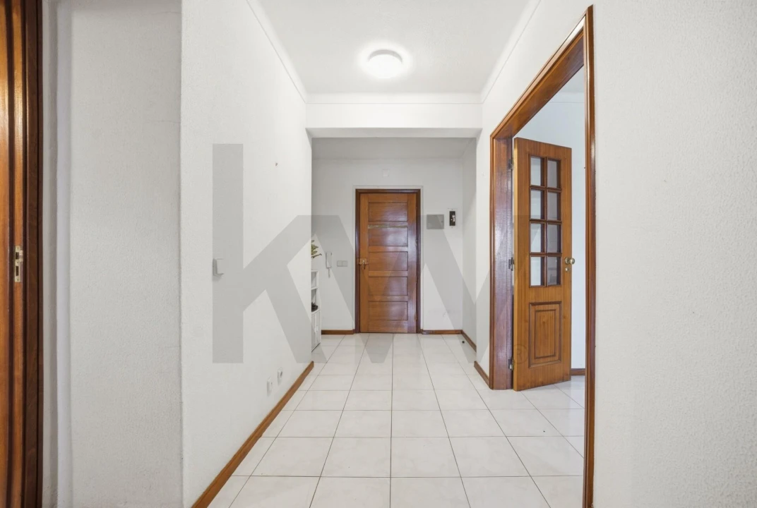 Apartamento T2 para Venda em Buarcos Foto 4