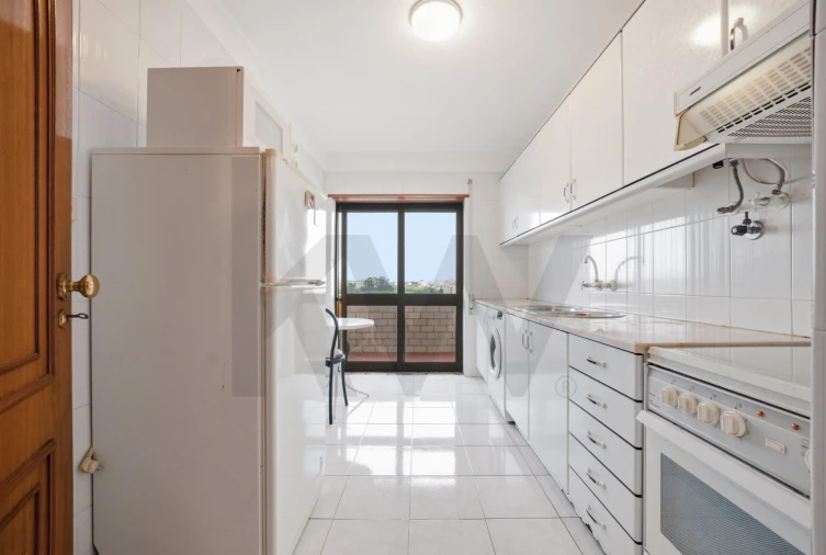 Apartamento T2 para Venda em Buarcos Foto 6