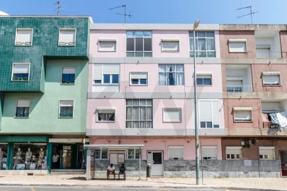 Apartamento T1 para Venda em Baixa da Banheira e Vale da Amoreira