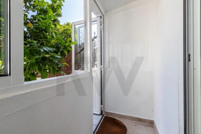Apartamento T1 para Venda em Baixa da Banheira e Vale da Amoreira