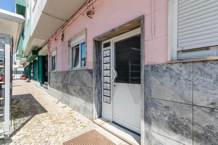 Apartamento T1 para Venda em Baixa da Banheira e Vale da Amoreira Foto 40