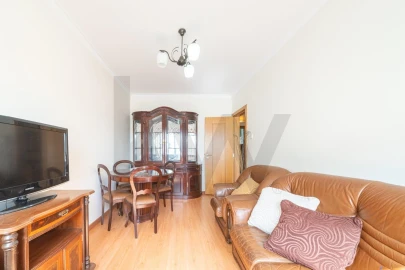 Apartamento T2 para Venda em Agualva e Mira-Sintra