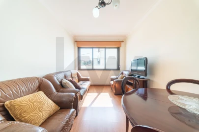 Apartamento T2 para Venda em Agualva e Mira-Sintra
