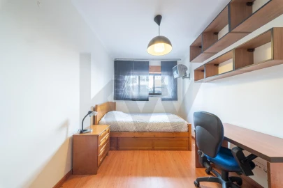 Apartamento T2 para Venda em Agualva e Mira-Sintra