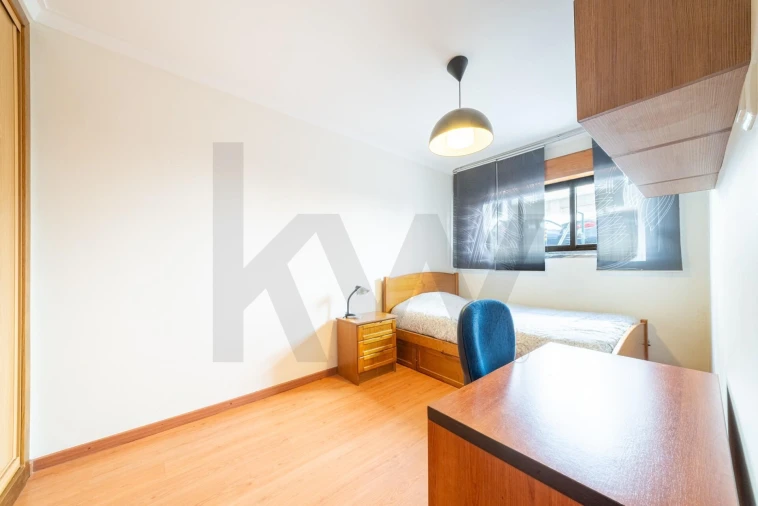 Apartamento T2 para Venda em Agualva e Mira-Sintra Foto 7