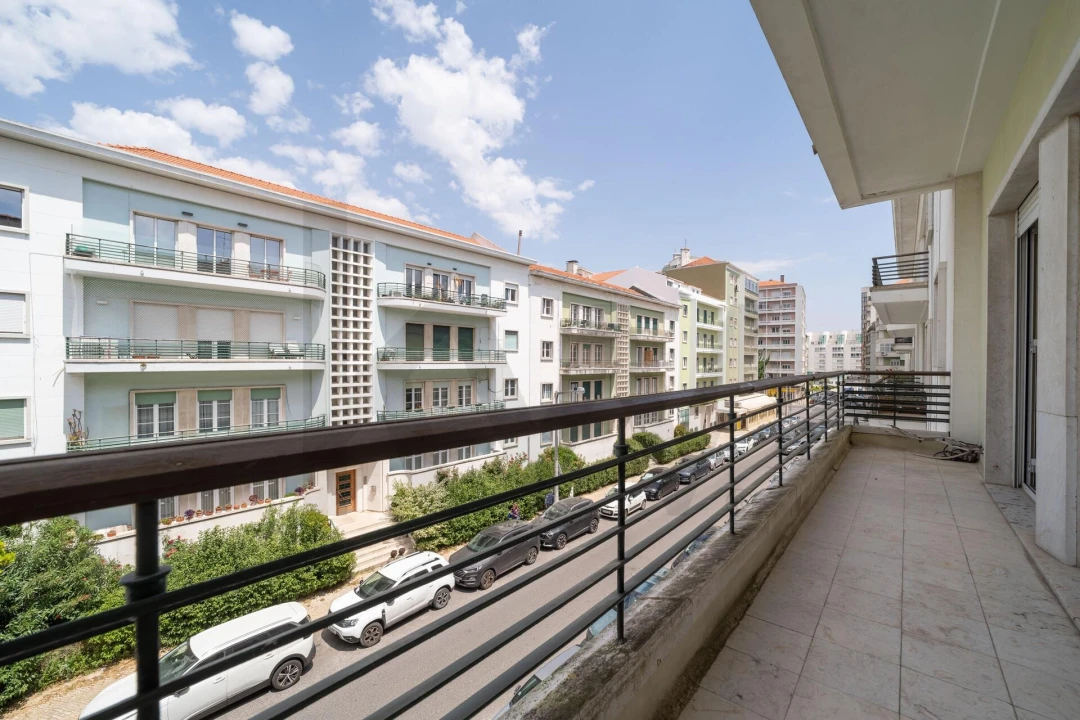 Apartamento T4 para Arrendamento em Alvalade Foto 8