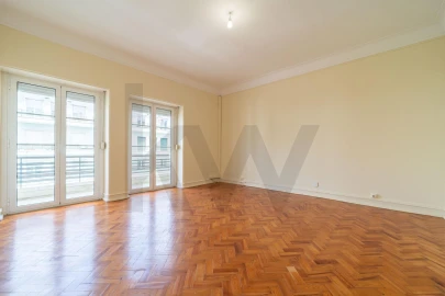 Apartamento T4 para Arrendamento em Alvalade