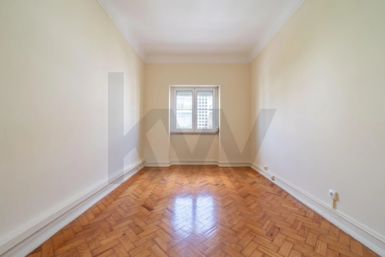 Apartamento T4 para Arrendamento em Alvalade Foto 16