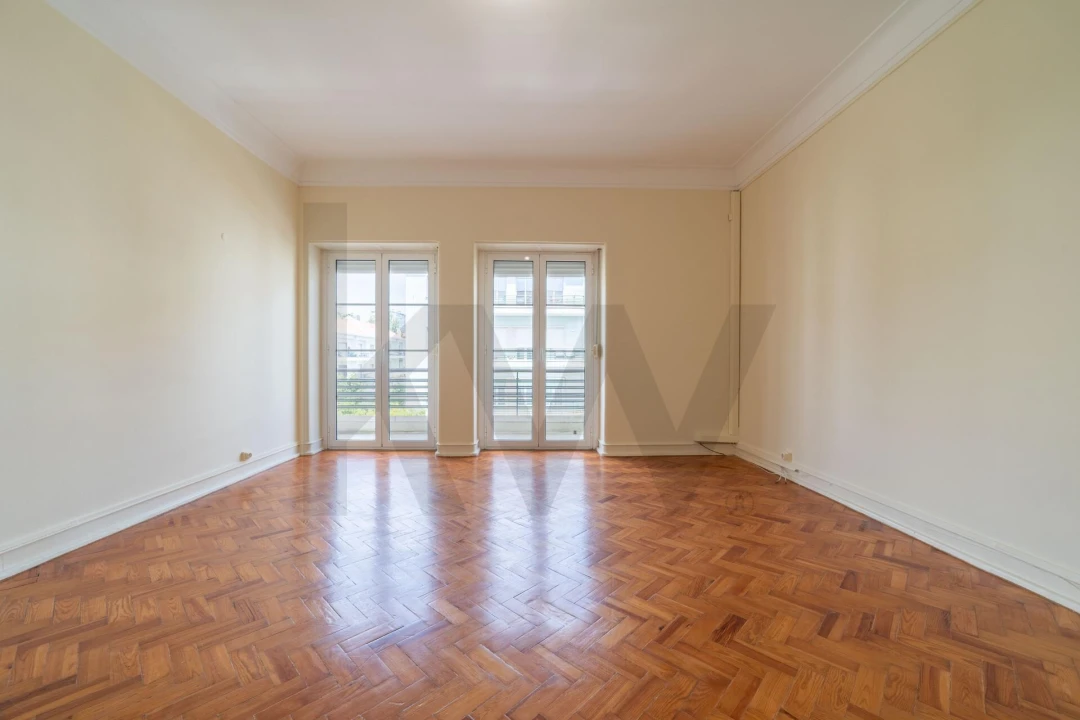 Apartamento T4 para Arrendamento em Alvalade Foto 10