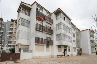 Apartamento T2 para Arrendamento em Carcavelos e Parede