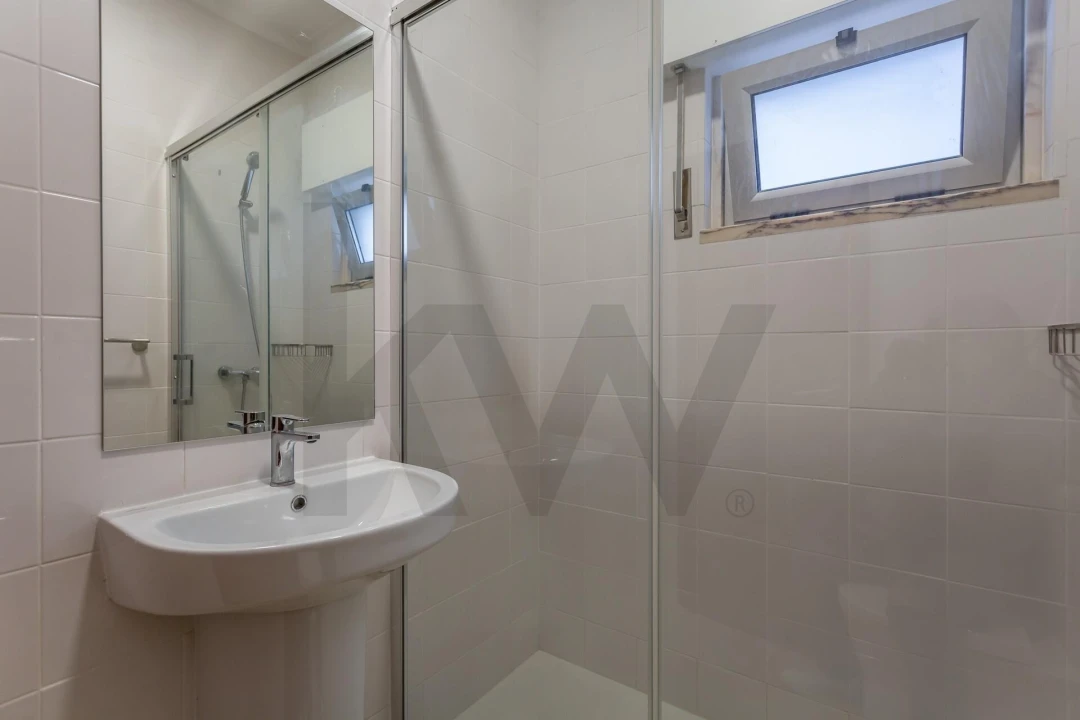 Apartamento T2 para Arrendamento em Carcavelos e Parede Foto 24