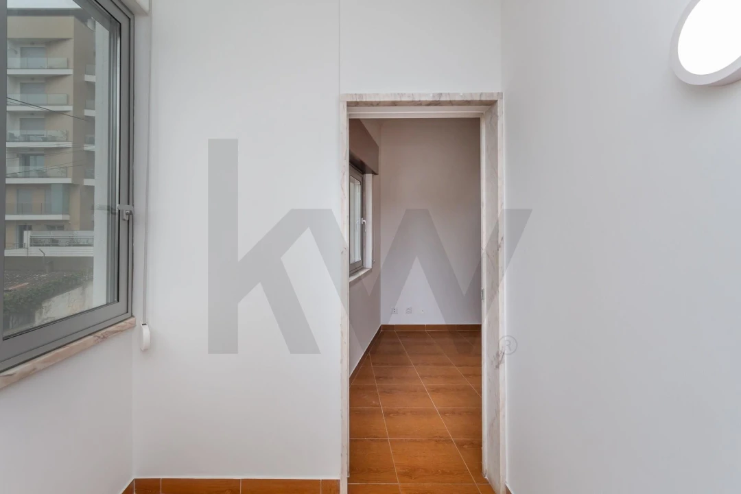 Apartamento T2 para Arrendamento em Carcavelos e Parede Foto 13