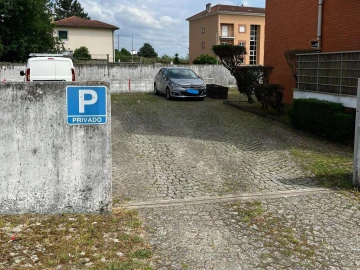 Apartamento T1 para Venda em Santa Comba Dão e Couto do Mosteiro
