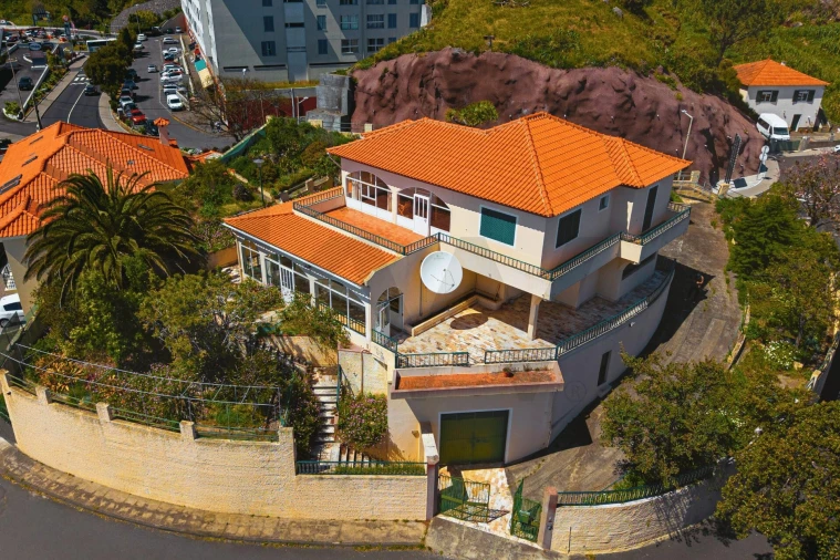 Moradia T3 para Venda em Caniço Foto 7