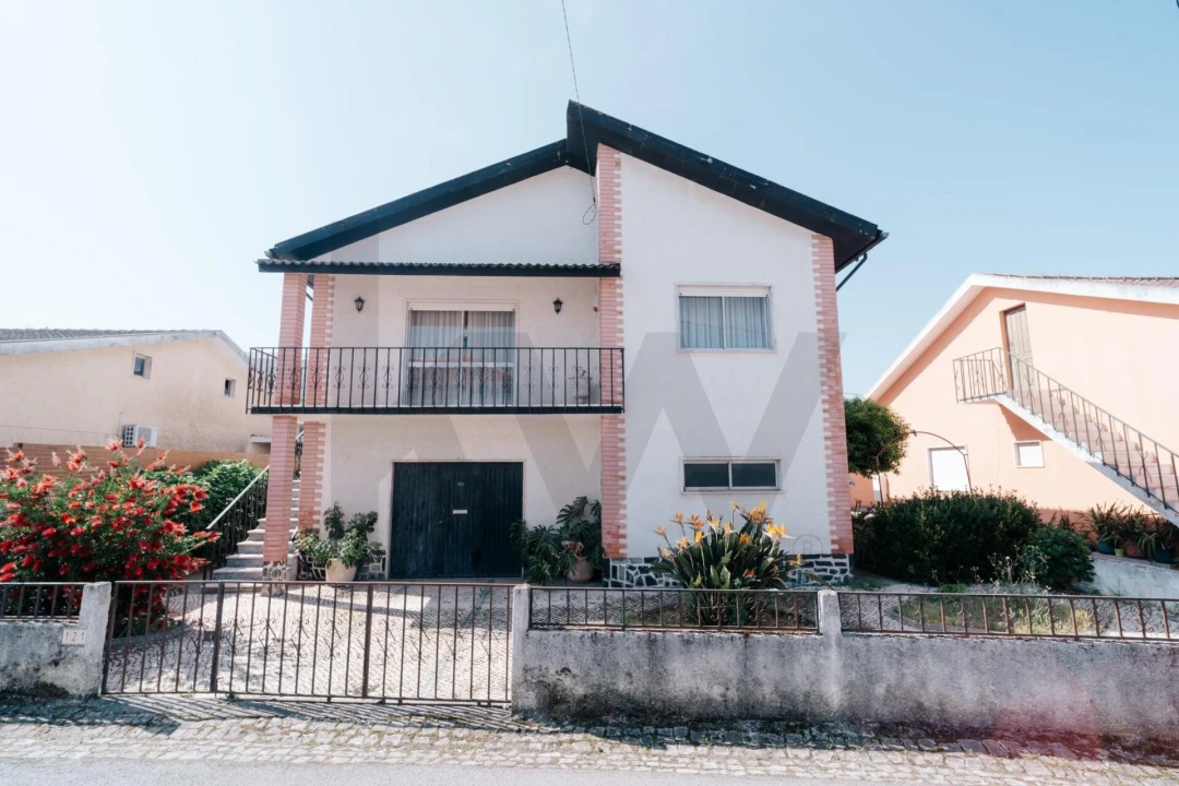 Moradia T3 para Venda em Taveiro, Ameal e Arzila Foto 2