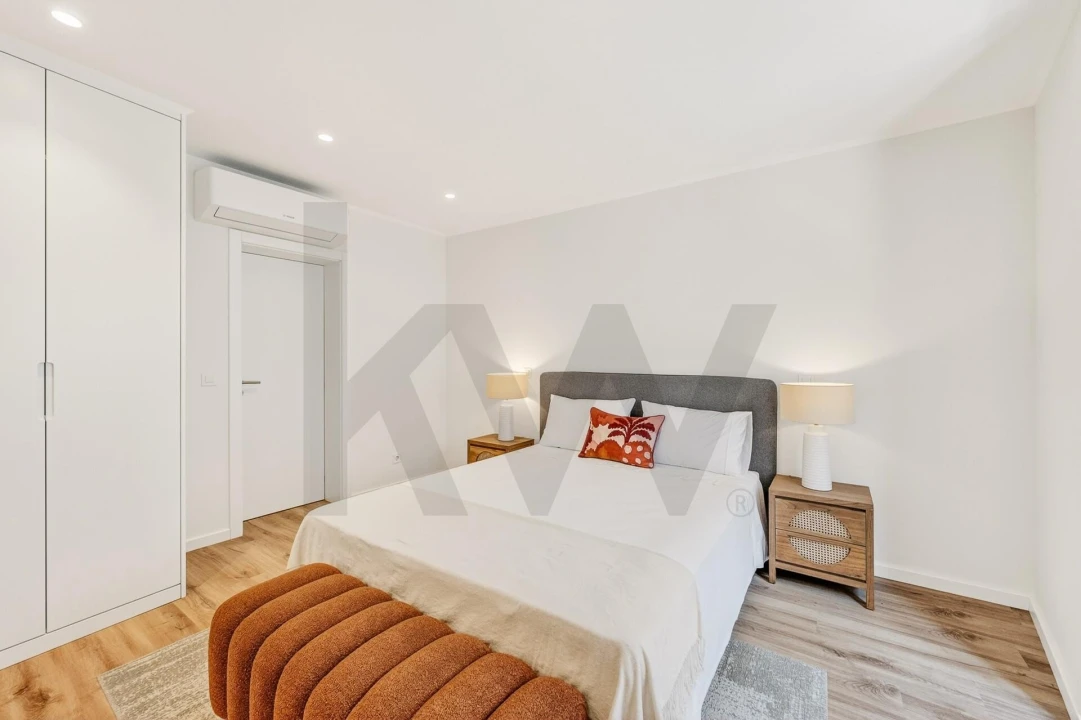 Apartamento T2 para Venda em Santo António Foto 32