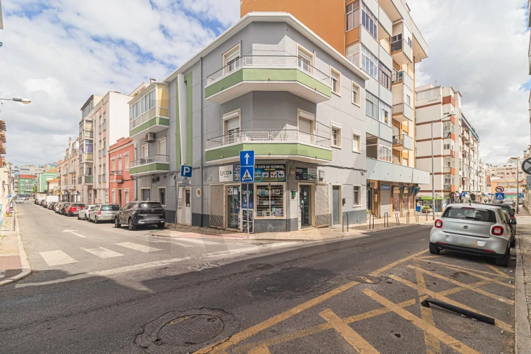 Apartamento T2 para Venda em Almada, Cova da Piedade, Pragal e Cacilhas Foto 34