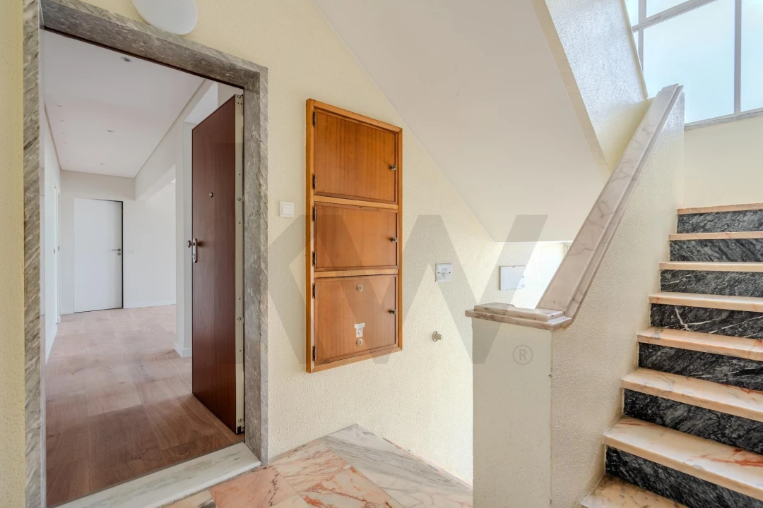 Apartamento T3 para Venda em Alcabideche Foto 32