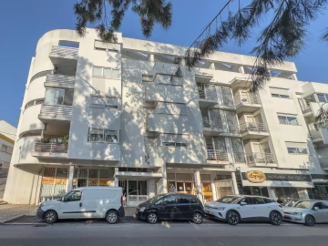 Apartamento T3 para Venda em Santa Iria de Azoia, São João da Talha e Bobadela