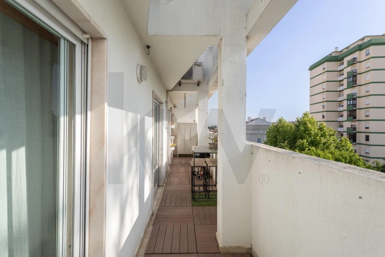 Apartamento T3 para Venda em Santa Iria de Azoia, São João da Talha e Bobadela Foto 17