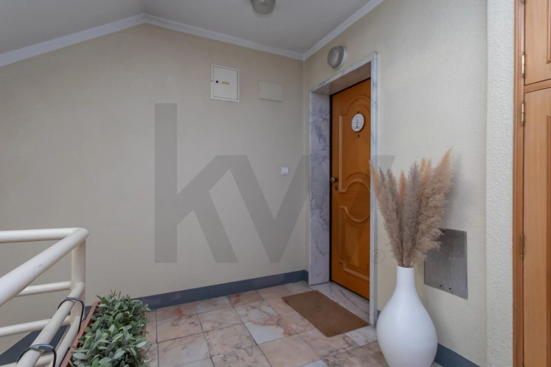 Apartamento T3 para Venda em Santa Iria de Azoia, São João da Talha e Bobadela Foto 38