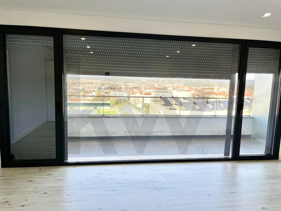 Apartamento T2 para Arrendamento em Tondela e Nandufe Foto 1